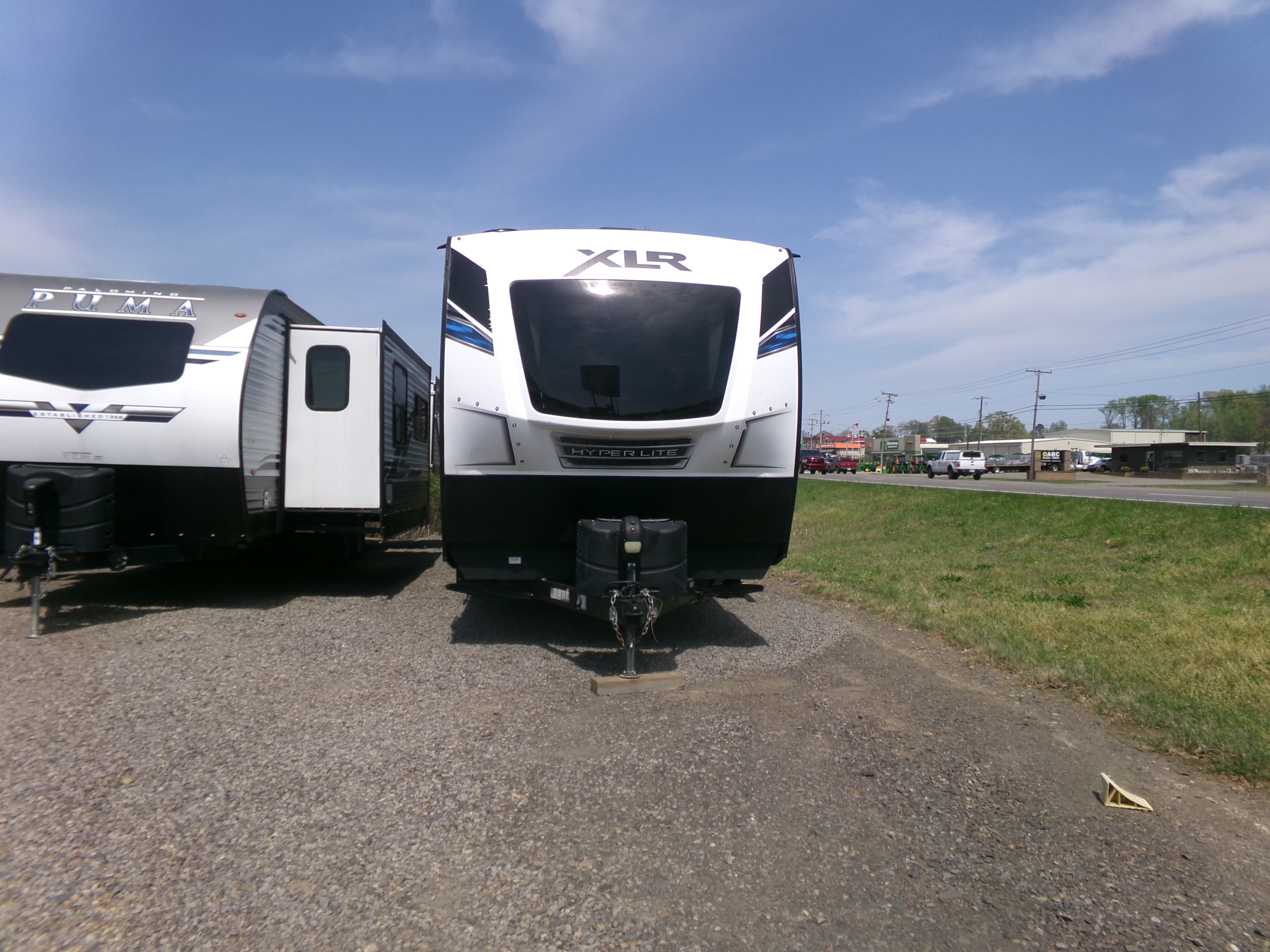 2020 Hype Lite XLT 3016 / 35' / Wt. 8400