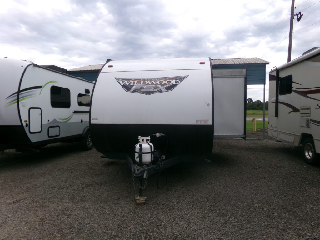 2022 Wildwood 178BHSK / 22' / Wt. 3719