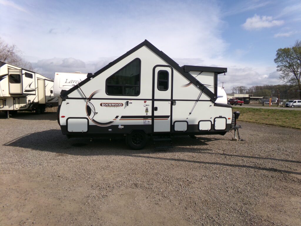 2025 Rockwood 213HS / 20'