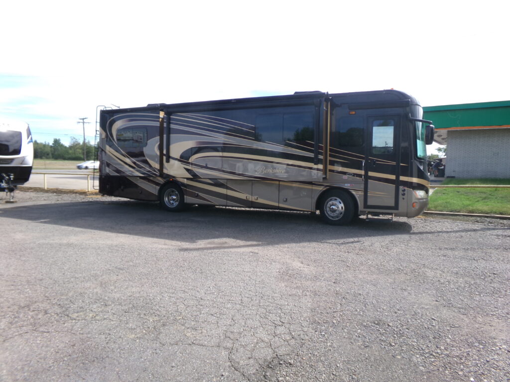 2017 Berkshire 34QS 35' Diesel